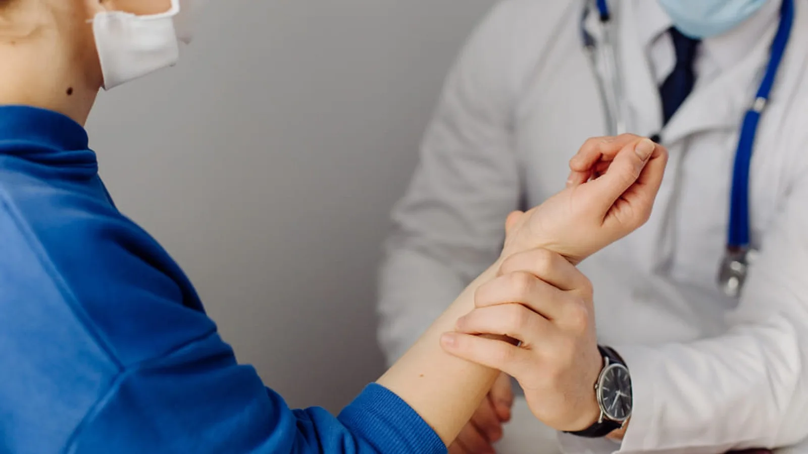 Gastroenterólogo vs Médico General en CDMX